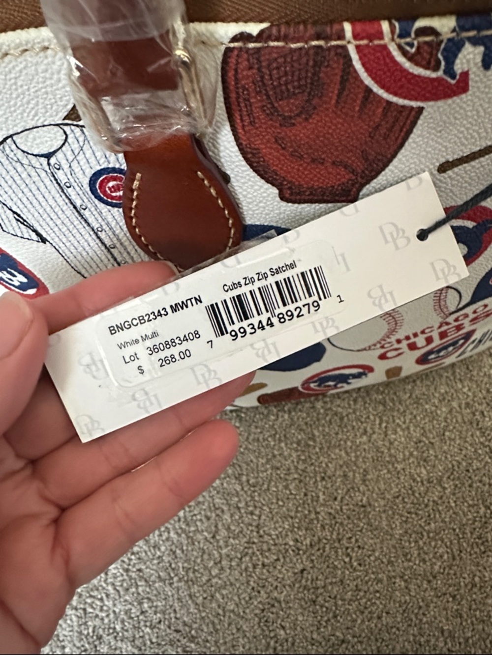 Dooney & Bourke Chicago Cubs purse - Picture 3 of 5